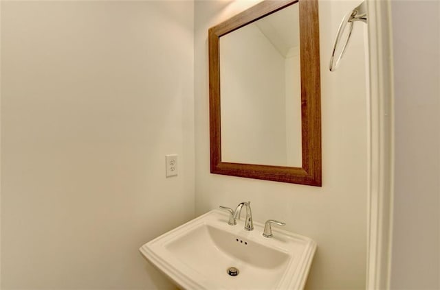 bathroom with sink