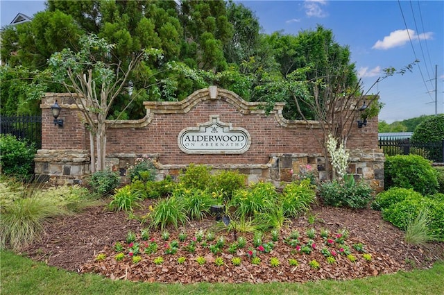359 Alderwood Ln, Atlanta, GA 30328 - community / neighborhood sign featuring fence