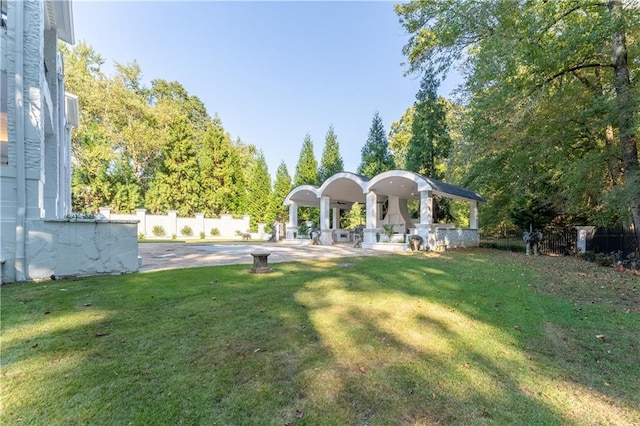 view of yard featuring fence