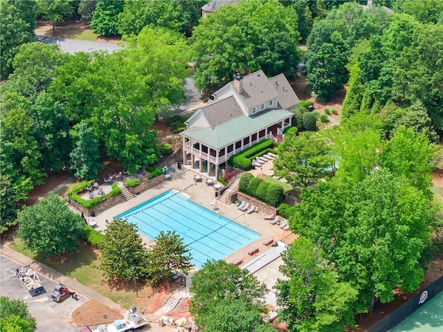 bird's eye view of a pool area