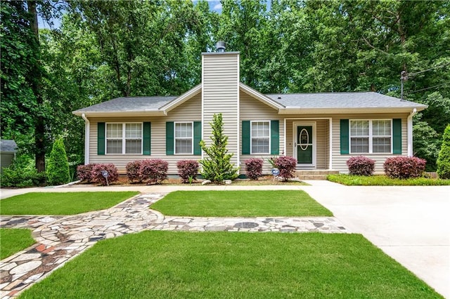 24 Arrow Ct, Lavonia, GA 30553 - view of front of property with a chimney and a front yard