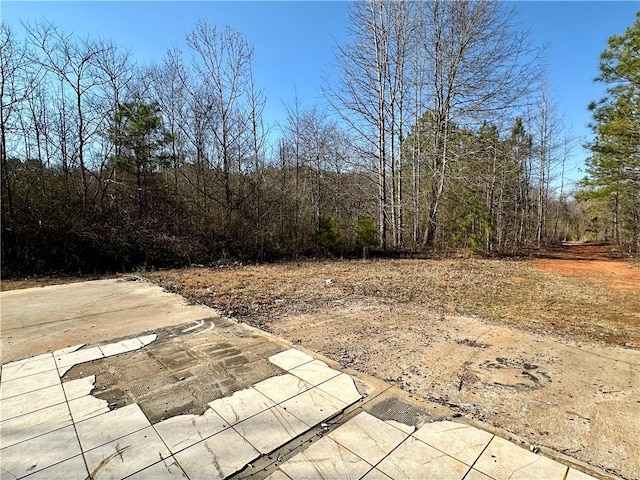 Listing photo 3 for 330 Avalon Dr, Carrollton GA 30117