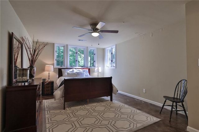 bedroom featuring ceiling fan