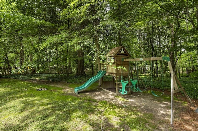4404 Old Georgetown Trl, Atlanta, GA 30338 - view of playground