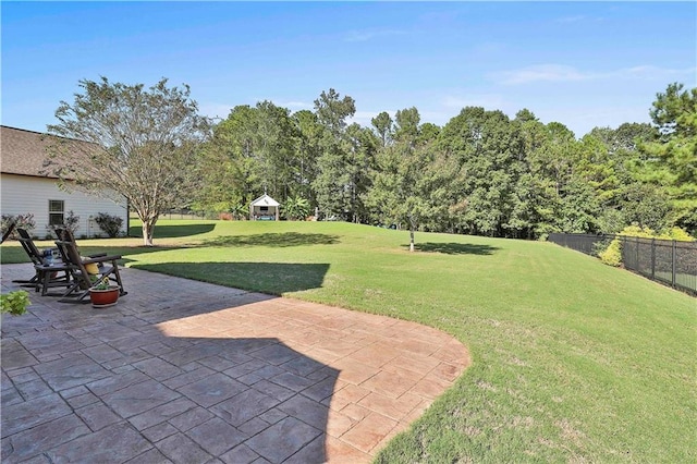 view of yard with a patio