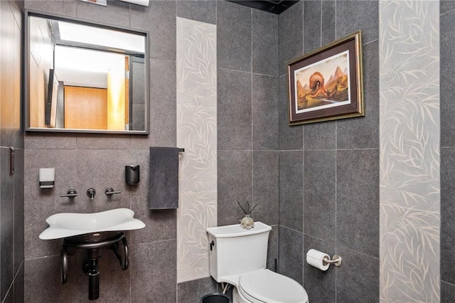 1216 E Rock Springs Rd NE, Atlanta, GA 30306 - half bath featuring toilet, tile walls, and a sink