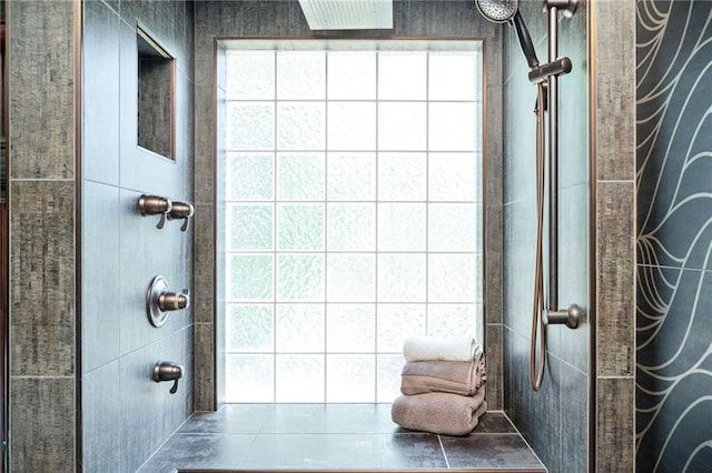 1216 E Rock Springs Rd NE, Atlanta, GA 30306 - bathroom featuring a tile shower and healthy amount of natural light