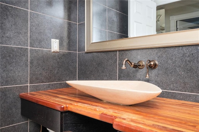 1216 E Rock Springs Rd NE, Atlanta, GA 30306 - bathroom with a sink