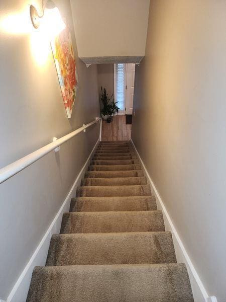5449 Festival Ave, Fairburn, GA 30213 - view of stairway