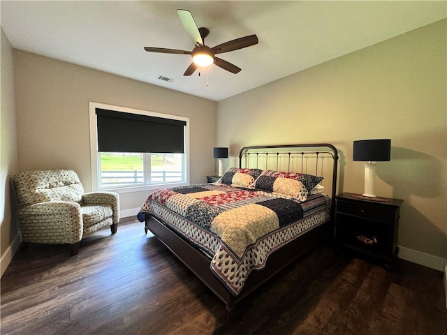 112 Three Oaks Dr SE, Calhoun, GA 30701 - bedroom with wood finished floors and a ceiling fan