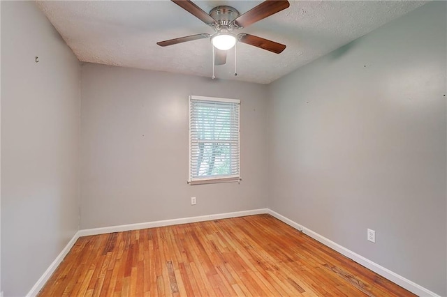 122 Vickery Dr, Fairburn, GA 30213 - spare room featuring baseboards, light wood finished floors, a ceiling fan, and a textured ceiling