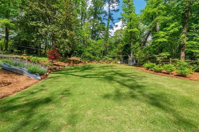 302 Chinquapin Dr SW, Marietta, GA 30064 - view of green lawn