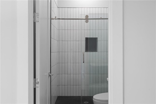 1610 Niskey Lake Rd, Atlanta, GA 30331 - full bathroom featuring a stall shower and toilet