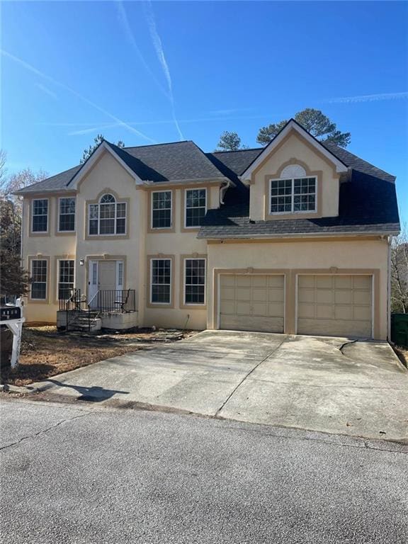 view of front facade with a garage