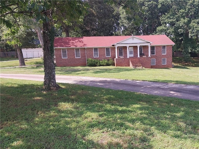 6005 Hendrix Rd, Cumming, GA 30040 - view of front of house featuring brick siding