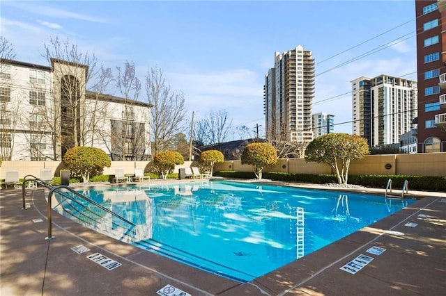 3475 Oak Valley Rd NE Unit 950, Atlanta, GA 30326 - view of community pool