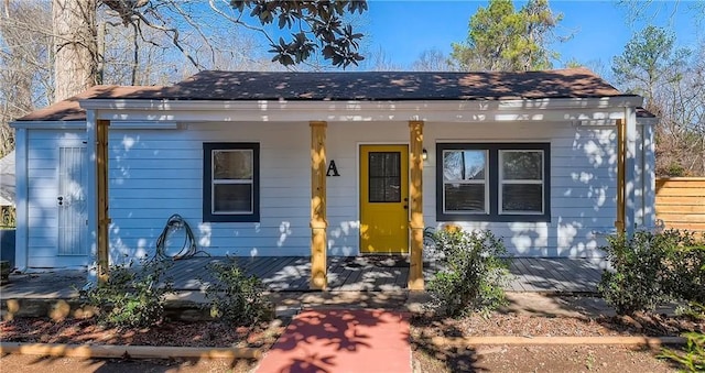 view of front of property with covered porch