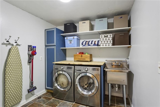 205 Glencourtney Dr, Sandy Springs, GA 30328 - washroom with washing machine and clothes dryer and baseboards