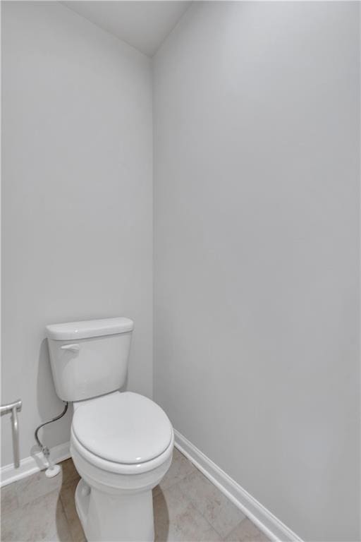 105 Village Green Dr Unit 171, Adairsville, GA 30103 - bathroom featuring toilet and baseboards