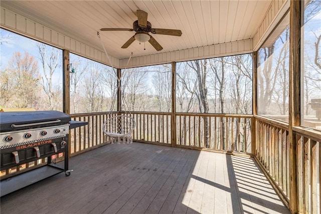 294 Hillcrest Hts, Cornelia, GA 30531 - unfurnished sunroom featuring a ceiling fan