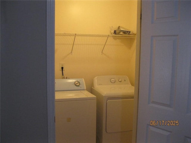 2975 Wintercrest Trce, Dunwoody, GA 30360 - washroom with washing machine and dryer