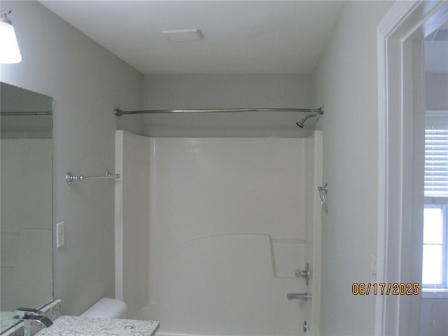2975 Wintercrest Trce, Dunwoody, GA 30360 - full bath featuring washtub / shower combination and vanity