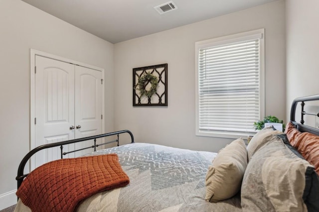 6977 Demeter Dr, Atlanta, GA 30349 - bedroom with a closet