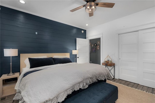 29 Highpoint Ridge Ct, Ellijay, GA 30536 - bedroom with a closet, a ceiling fan, wood finished floors, and recessed lighting