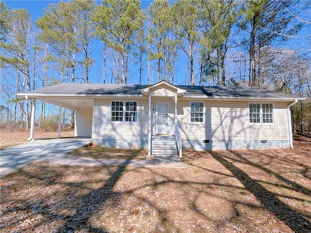 single story home with a carport