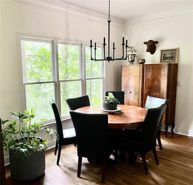 8525 Anchor On Lanier Ct, Gainesville, GA 30506 - dining area with a chandelier, wood finished floors, ornamental molding, and baseboards