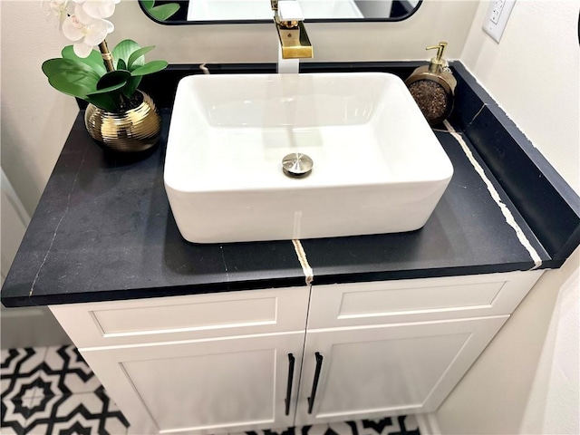 6914 Fairway Trl, Austell, GA 30168 - details featuring a sink