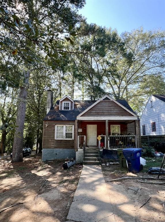 view of front of home with covered porch