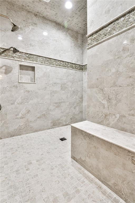 620 Elizabeth Oak Ct, Alpharetta, GA 30004 - full bathroom with a tile shower and recessed lighting