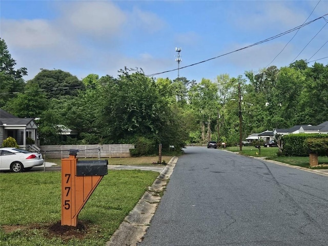 775 Lee Andrews Ave SE, Atlanta, GA 30315 - view of asphalt street featuring curbs
