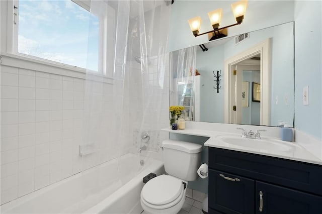 746 N Highland Ave NE Unit 7, Atlanta, GA 30306 - full bath with shower / bath combo with shower curtain, toilet, and vanity