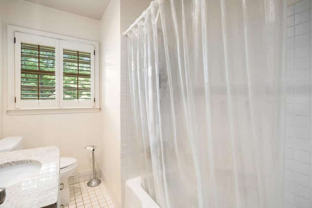 2556 Defoors Ferry Rd NW, Atlanta, GA 30318 - bathroom with toilet, tile patterned flooring, vanity, shower / bath combination with curtain, and baseboards