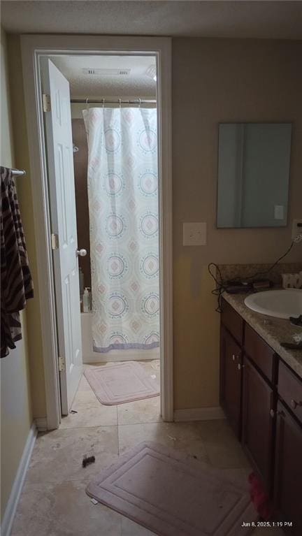 80 Place Fontaine, Lithonia, GA 30038 - full bath with vanity and curtained shower