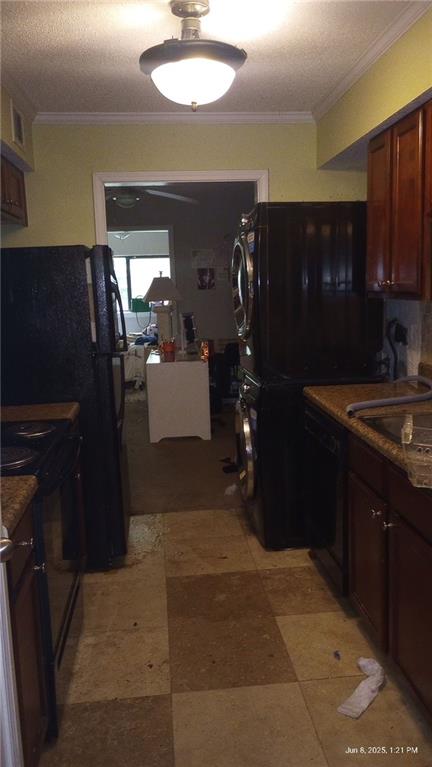 80 Place Fontaine, Lithonia, GA 30038 - kitchen with dishwasher, electric stove, crown molding, and light flooring