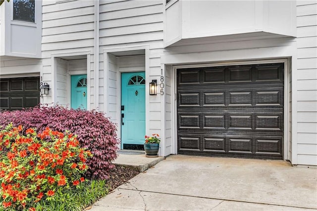 951 Glenwood Ave SE Unit 1805, Atlanta, GA 30316 - property entrance with an attached garage and concrete driveway