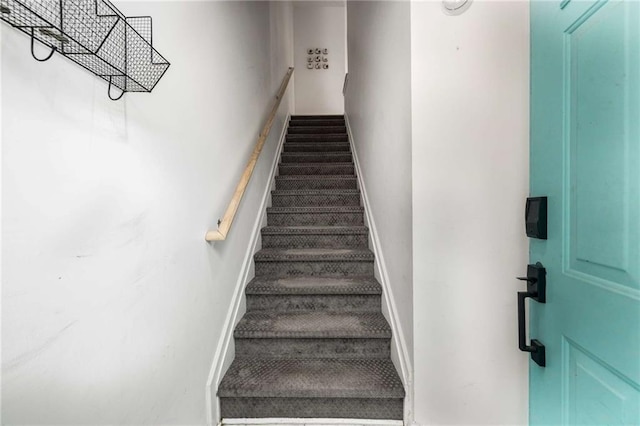 951 Glenwood Ave SE Unit 1805, Atlanta, GA 30316 - stairs with baseboards