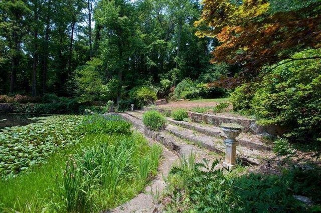 2518 W Wesley Rd NW, Atlanta, GA 30327