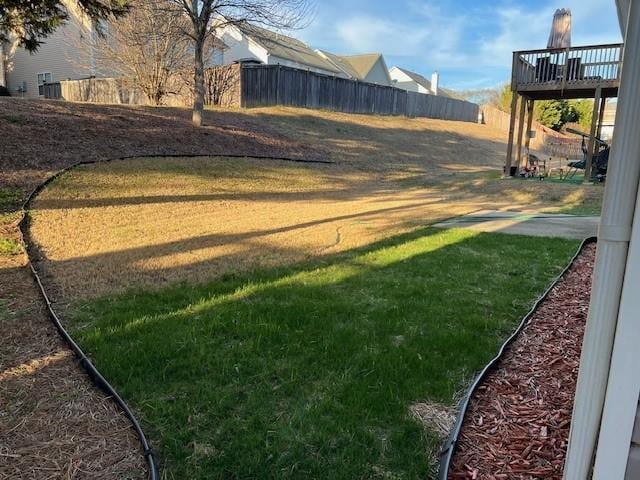 view of yard featuring fence