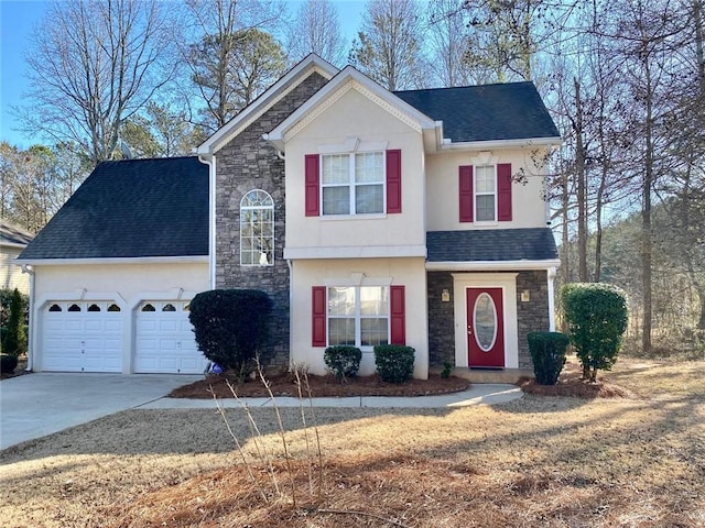 view of front property featuring a garage