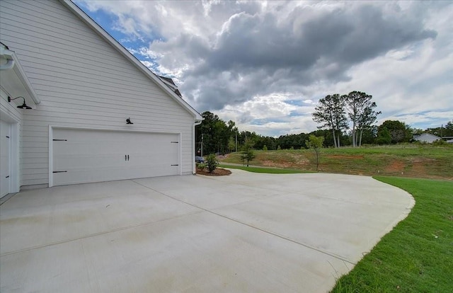 exterior space featuring driveway