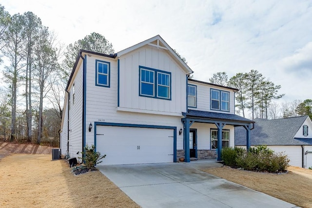 view of front of house featuring a garage