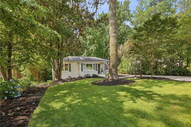 1600 Belle Isle Cir NE, Atlanta, GA 30329 - view of front of property with a front yard