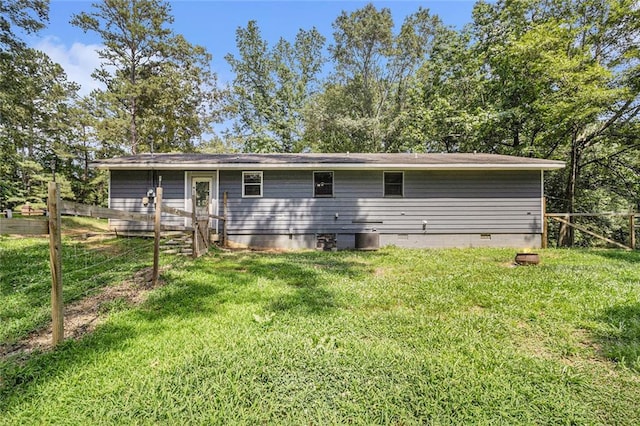 7002 Spout Springs Rd, Flowery Branch, GA 30542 - rear view of house with crawl space