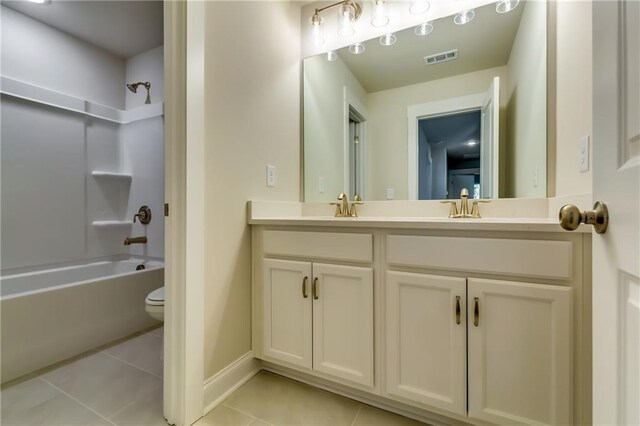 321 Principal Meridian Dr, Dallas, GA 30132 - unfurnished bedroom with baseboards, a closet, light wood finished floors, and visible vents