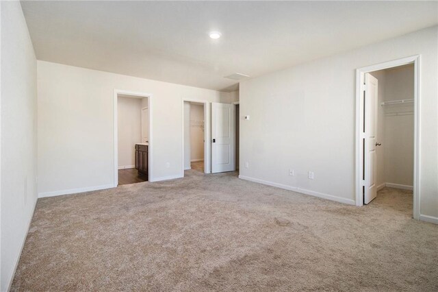 bedroom with ceiling fan and carpet flooring