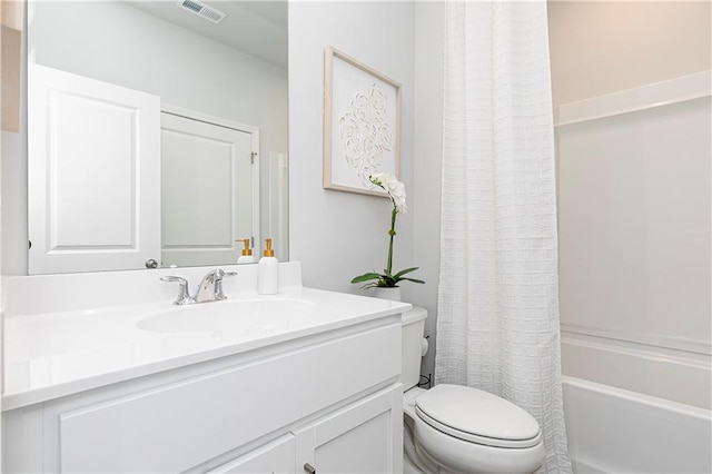 505 Regency Trl, Acworth, GA 30102 - bathroom with toilet, vanity, and shower / bath combo with shower curtain